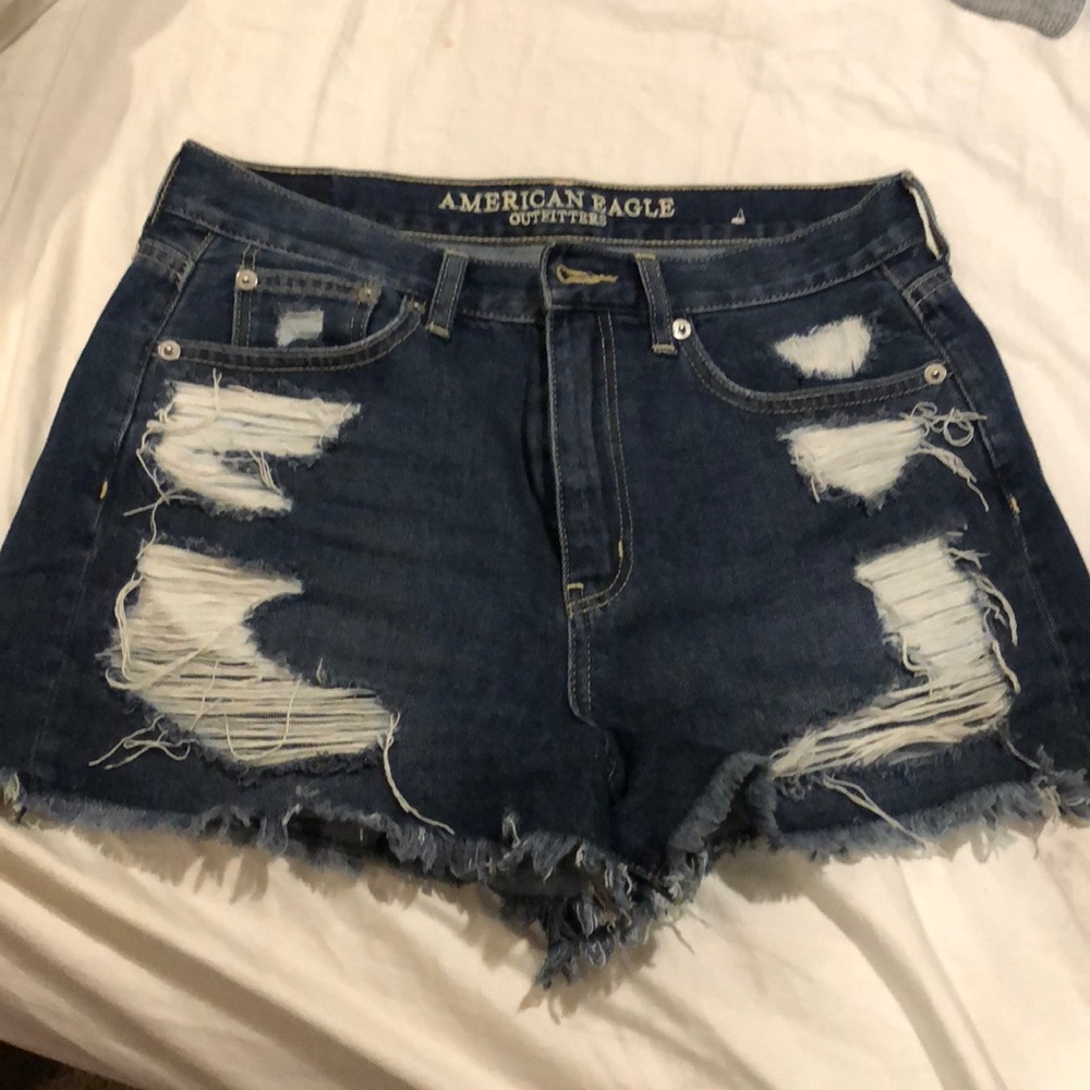 High waisted American Eagle distressed jean shorts